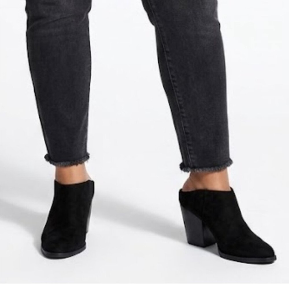 Brash Black Faux Suede Minimalist Block Heel Mules 9